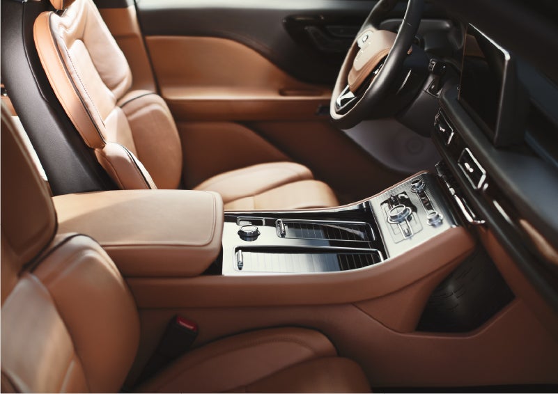 A 2023 Lincoln Aviator® Black Label model is shown in the Flight interior theme | Doggett Lincoln of Beaumont in Beaumont TX